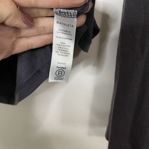ATHLETA double layer Cutout Long sleeve blue gray shirt size Medium - Picture 3 of 4